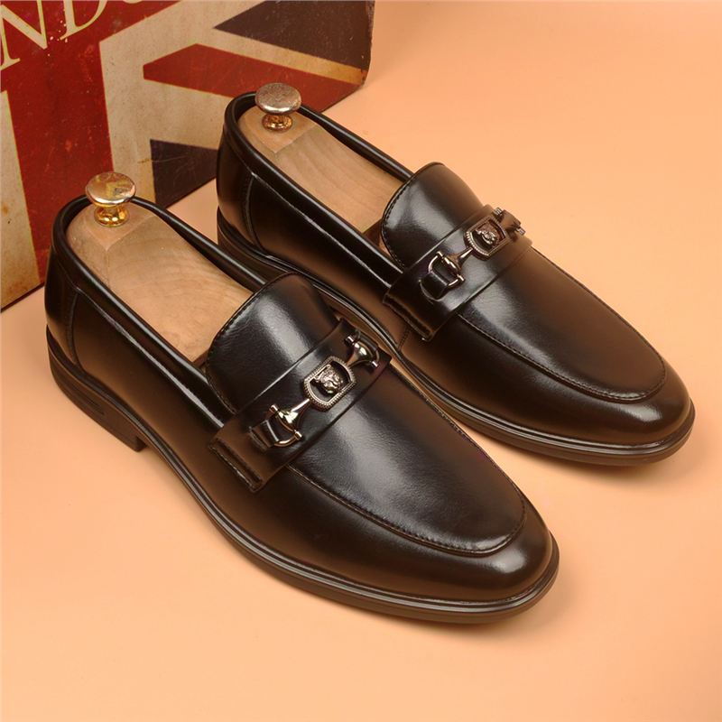 2026 new men's business casual shoes pointed toe leather loafers british style wedding shoes soft 5