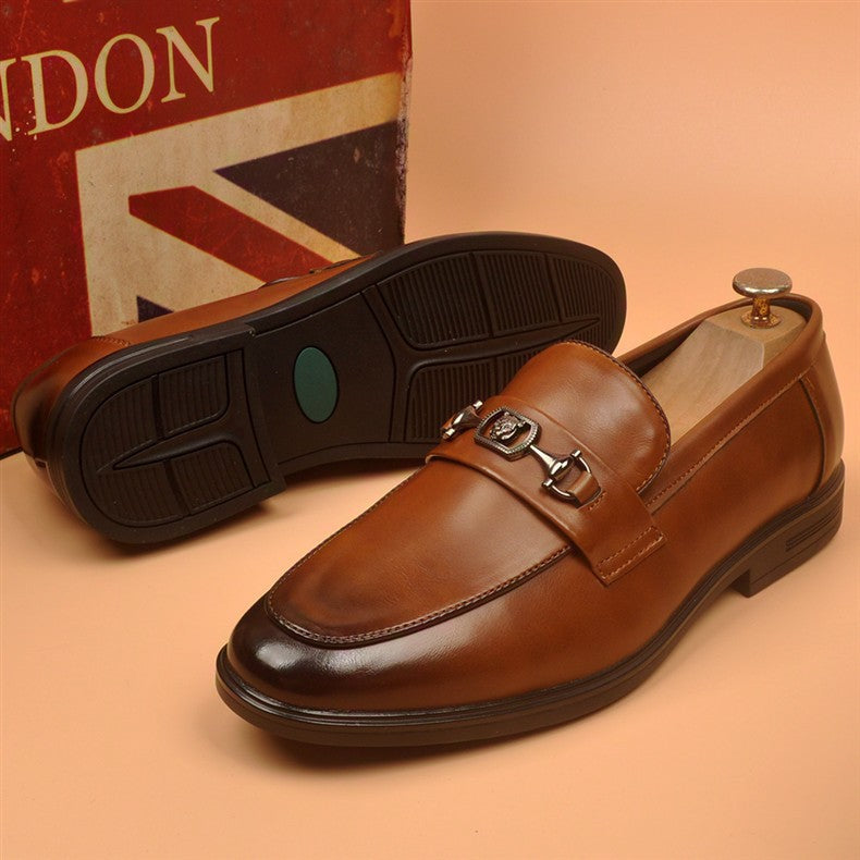 2026 new men's business casual shoes pointed toe leather loafers british style wedding shoes soft 19